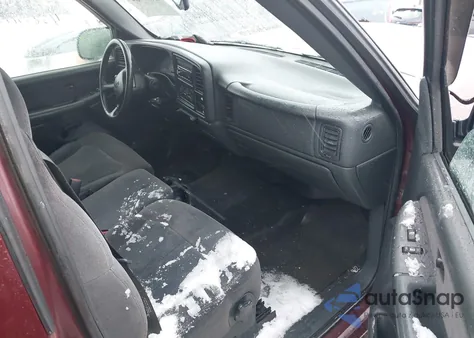 2002 Chevrolet Silverado 1500 Ls z USA, uszkodzony, nr VIN 2GCEK19T921202801